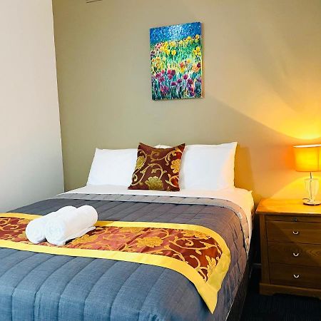 Mid Valley Motel モーウェル エクステリア 写真