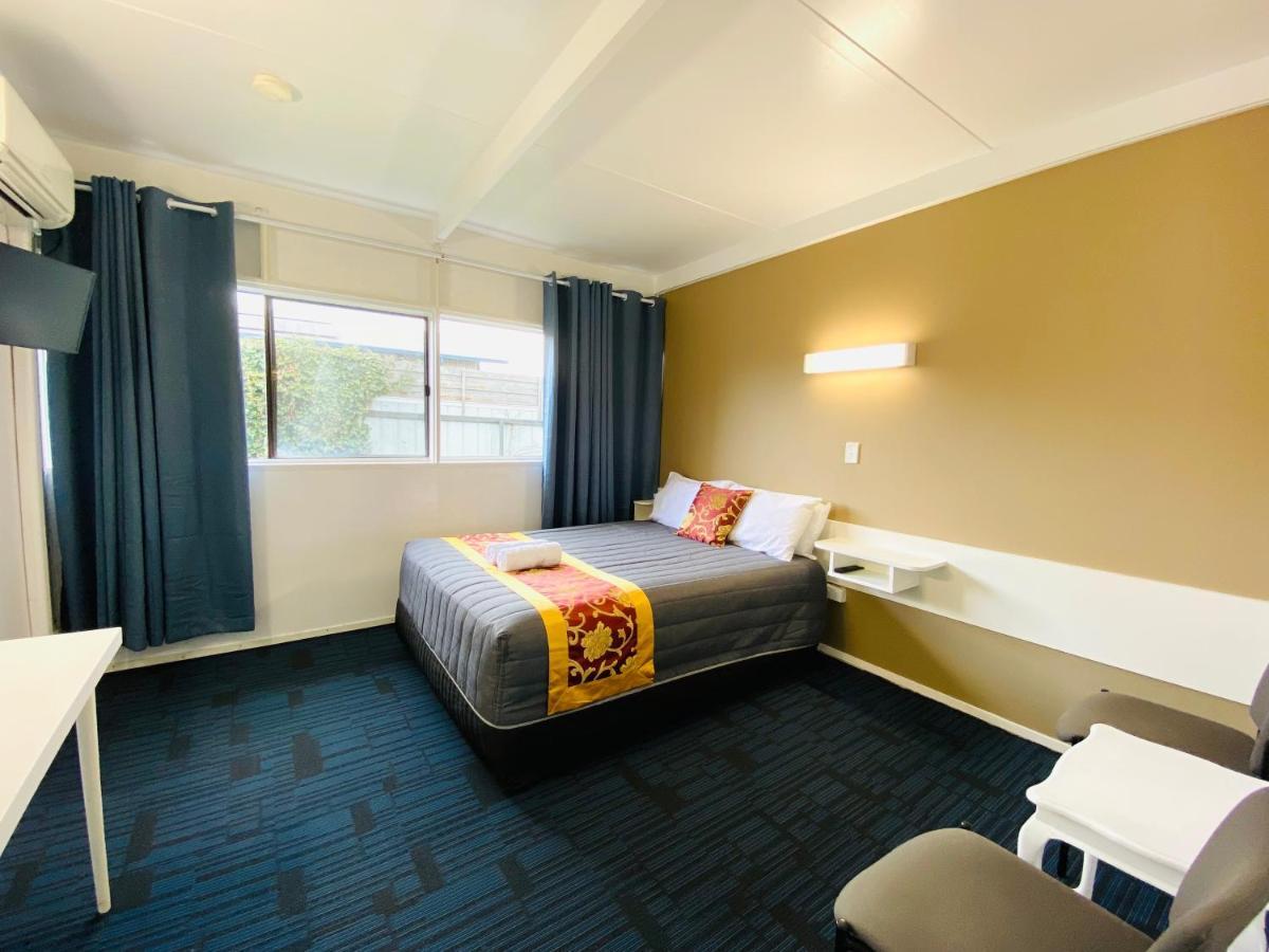 Mid Valley Motel モーウェル エクステリア 写真