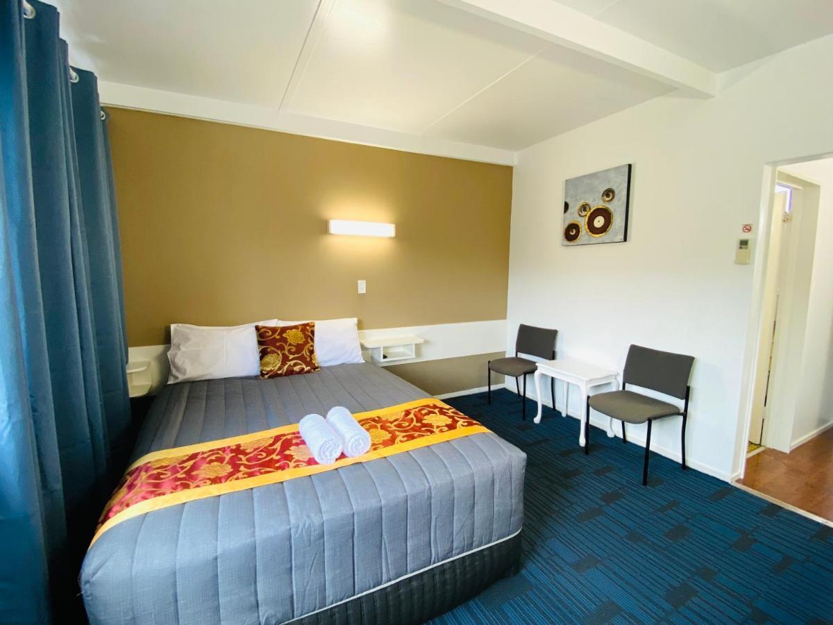 Mid Valley Motel モーウェル エクステリア 写真