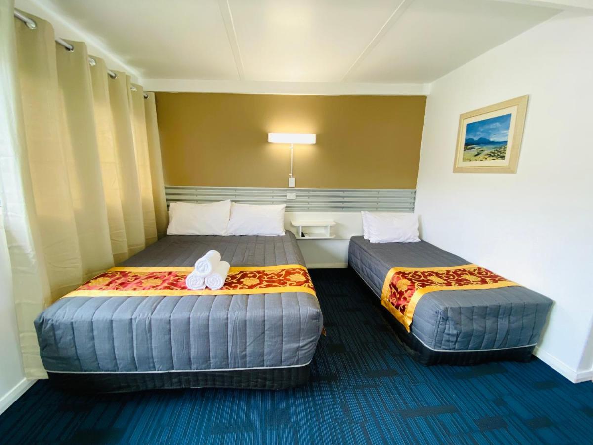 Mid Valley Motel モーウェル エクステリア 写真