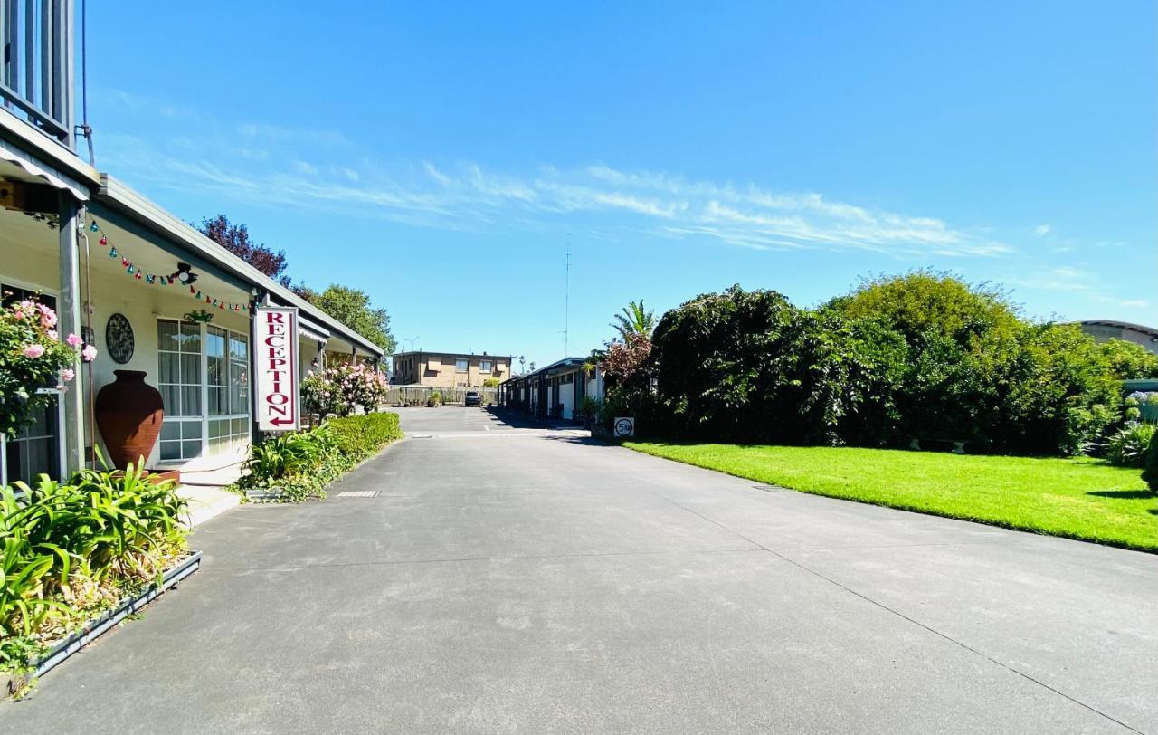 Mid Valley Motel モーウェル エクステリア 写真