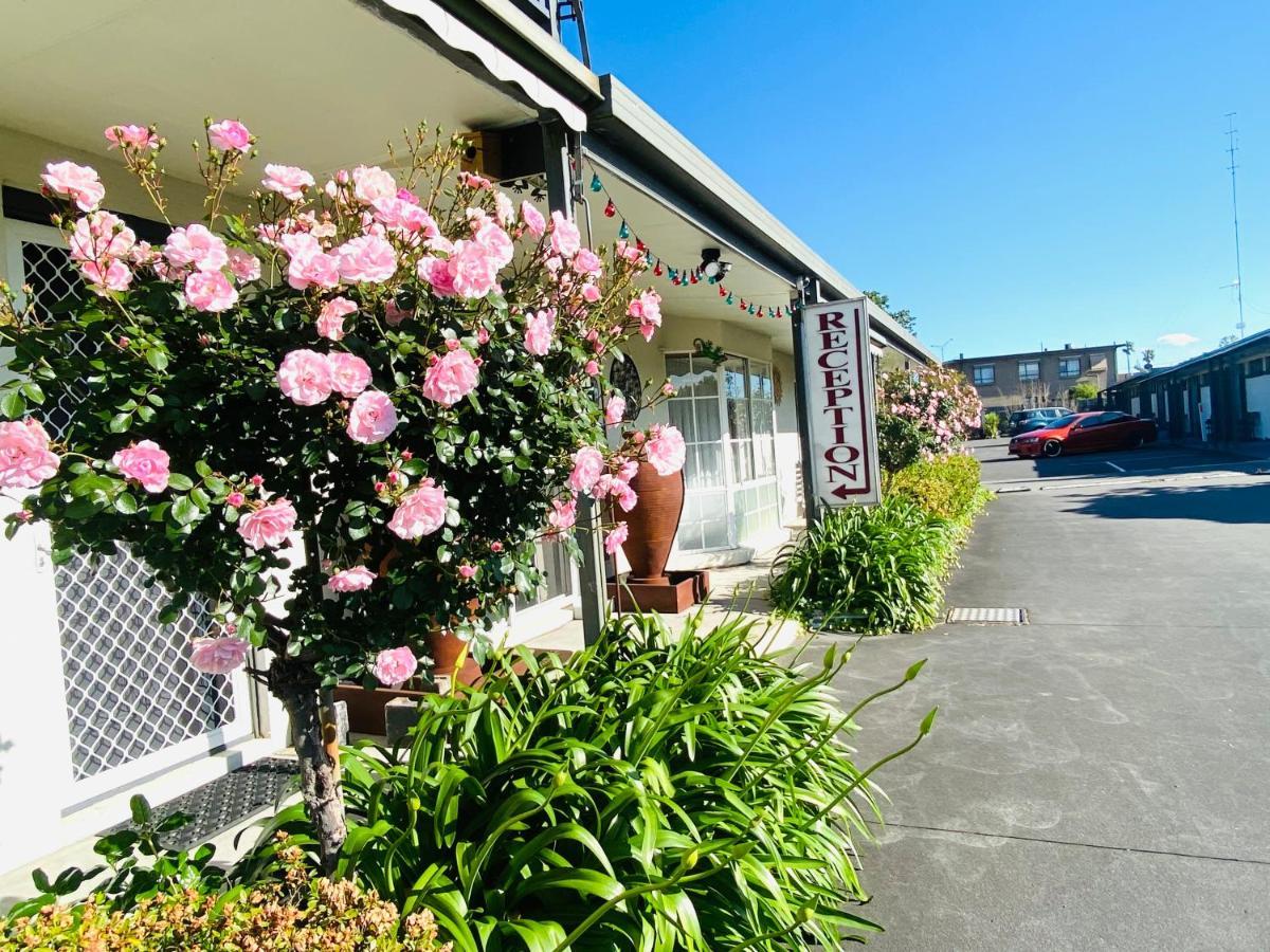 Mid Valley Motel モーウェル エクステリア 写真