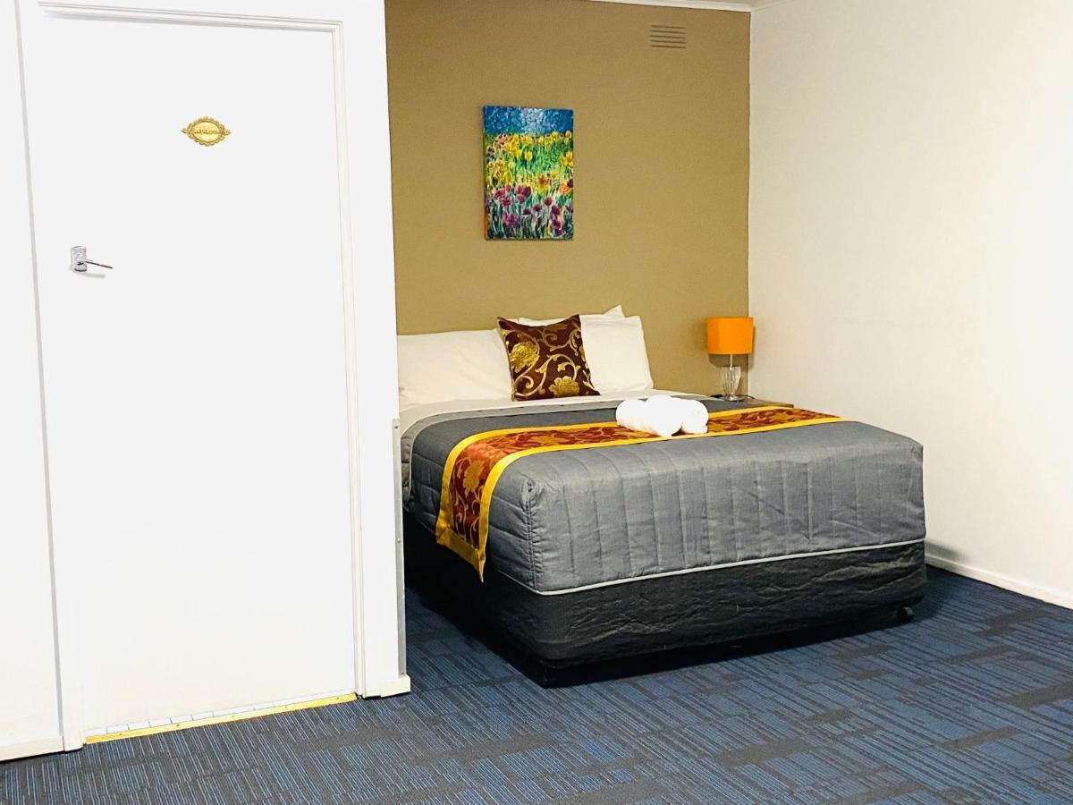 Mid Valley Motel モーウェル エクステリア 写真